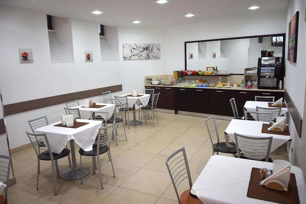 Losanna Hotel 밀라노 0*,  이탈리아